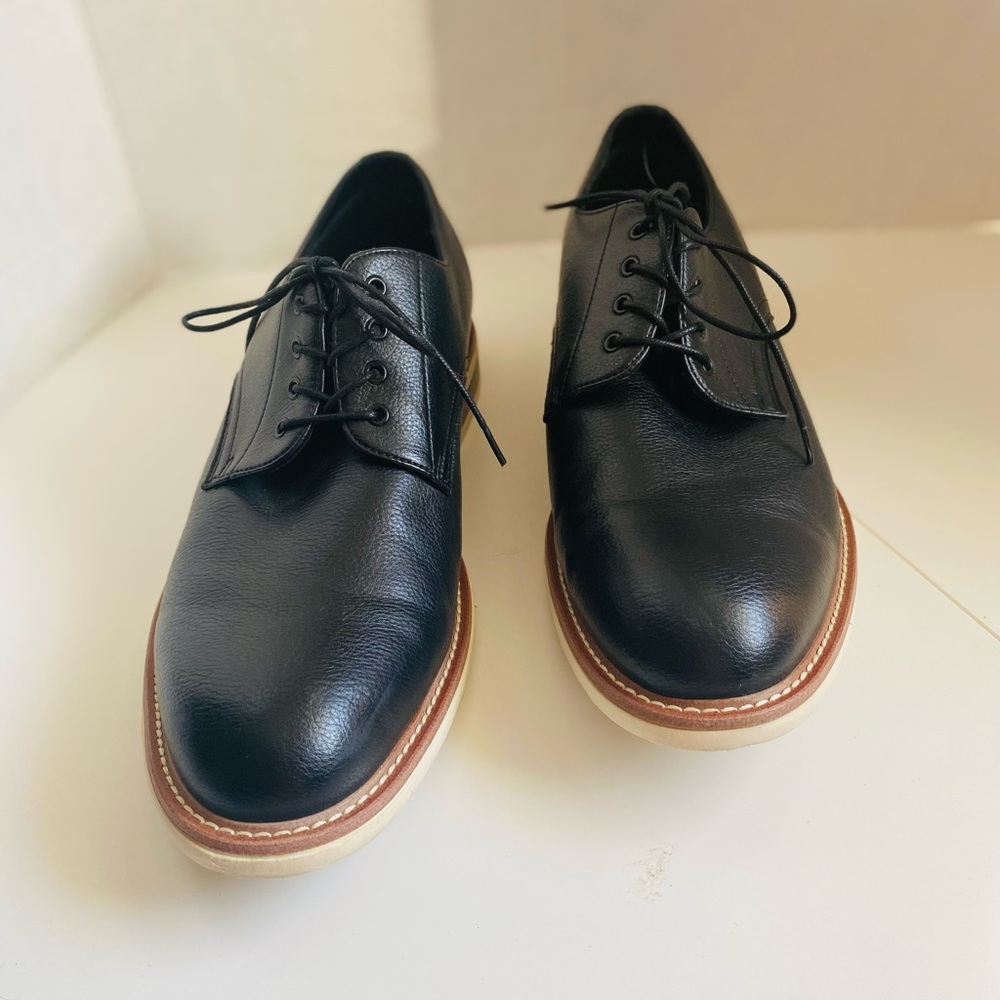 KENNETH COLE REACTION
Men's Black Vegan Leather
CLYDE FLEX LACE UP Size 12